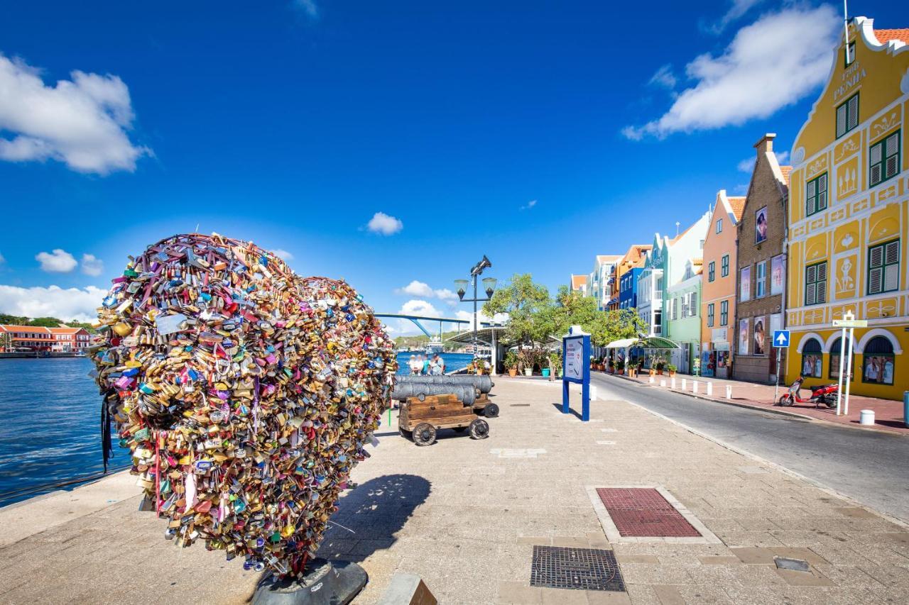 Blue Marlin Handelskade Apartments Willemstad Bagian luar foto