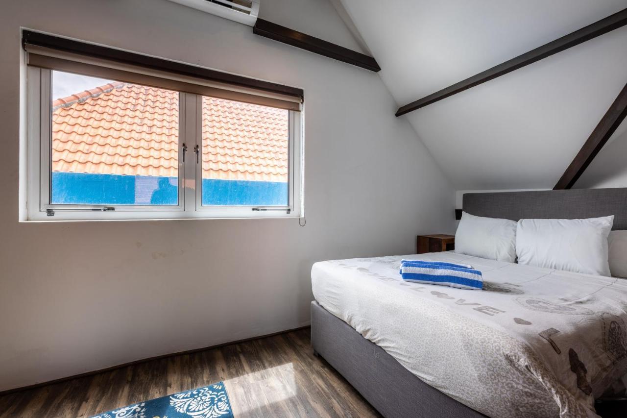 Blue Marlin Handelskade Apartments Willemstad Bagian luar foto